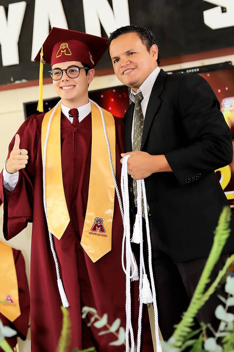 Graduación 2024 de Mayan School