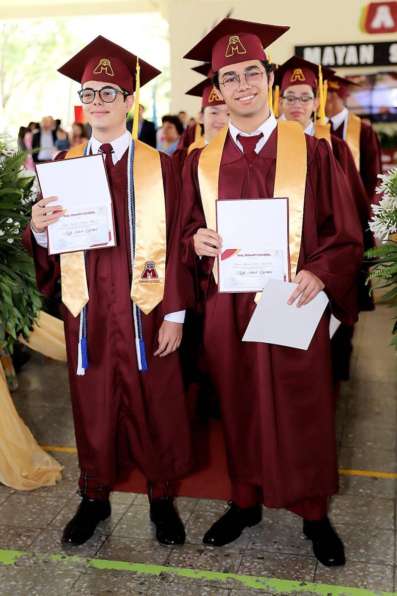 Graduación 2024 de Mayan School