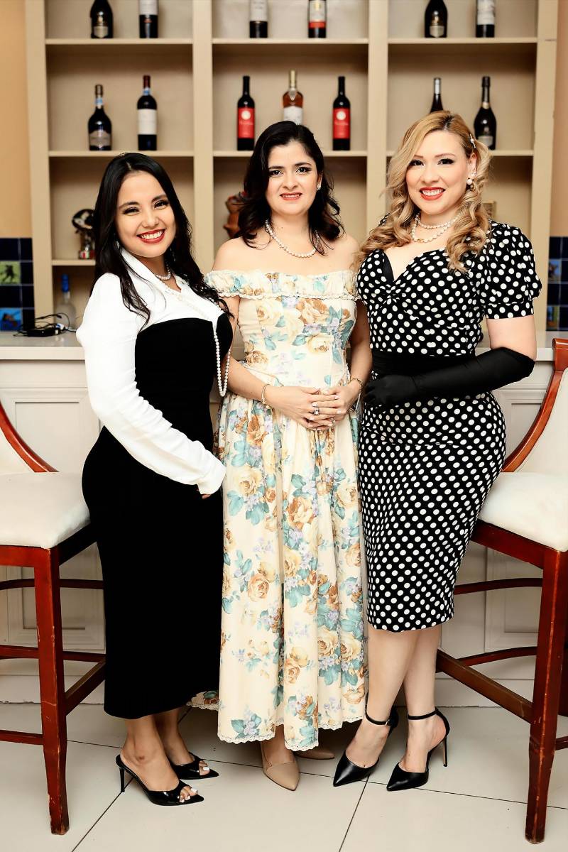 Ana, Karol Carballo e Idania Maldonado.