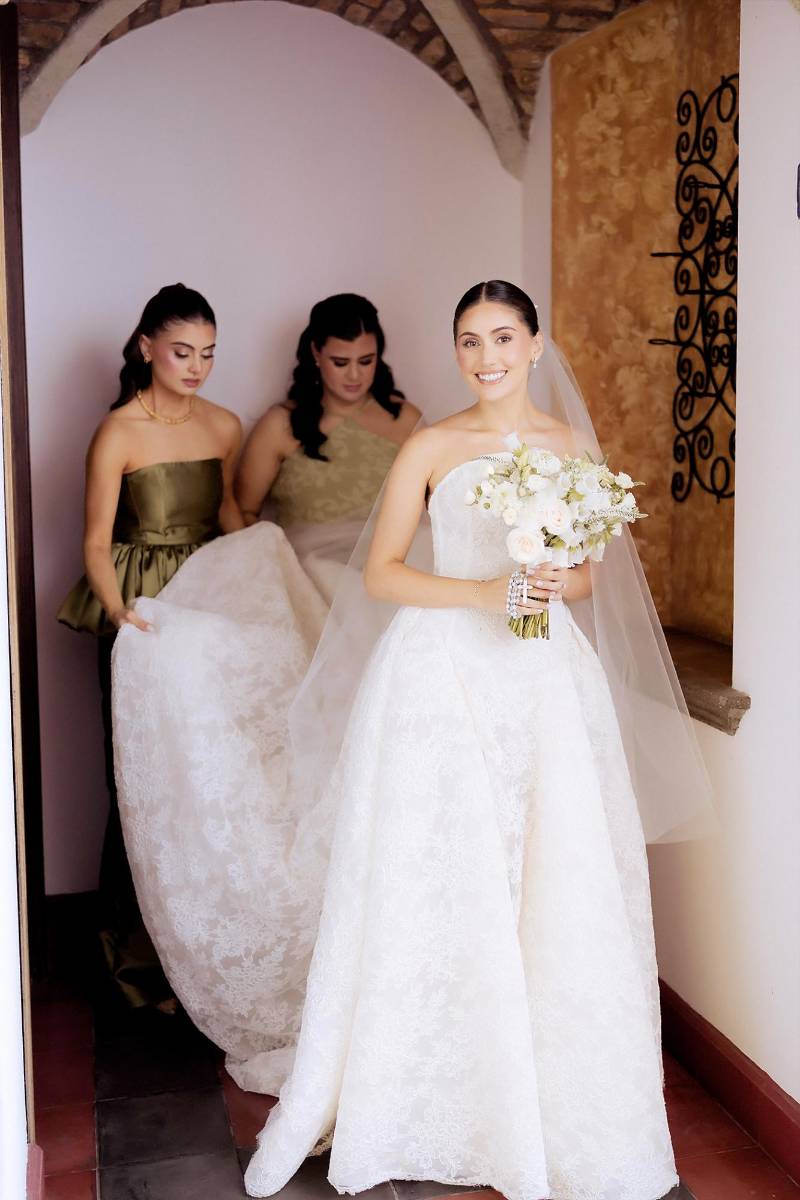 Asi se vivió la boda eclesiástica de Johannes Múller y Ruth Panayotti