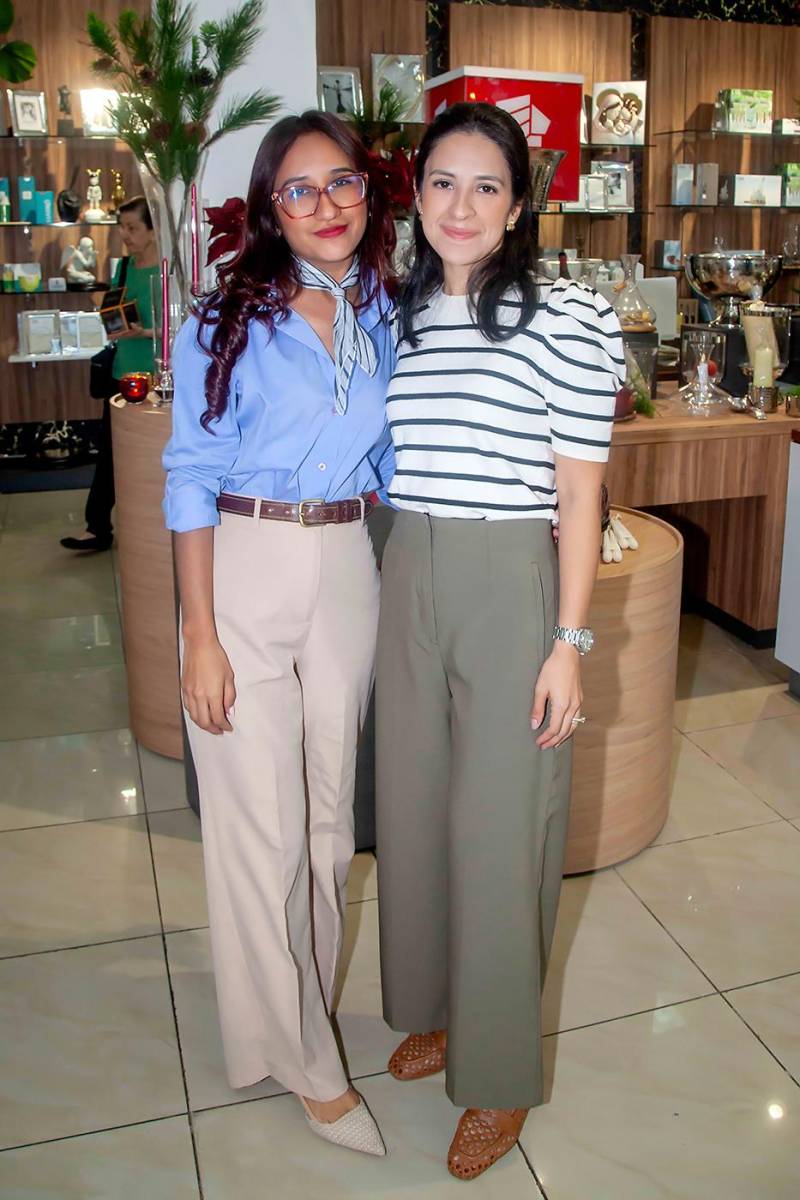 Así fue el cóctel navideño de Eleganza