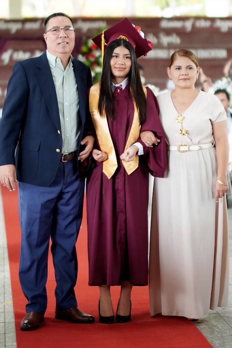 Graduación de los seniors 2026 de Mayan School