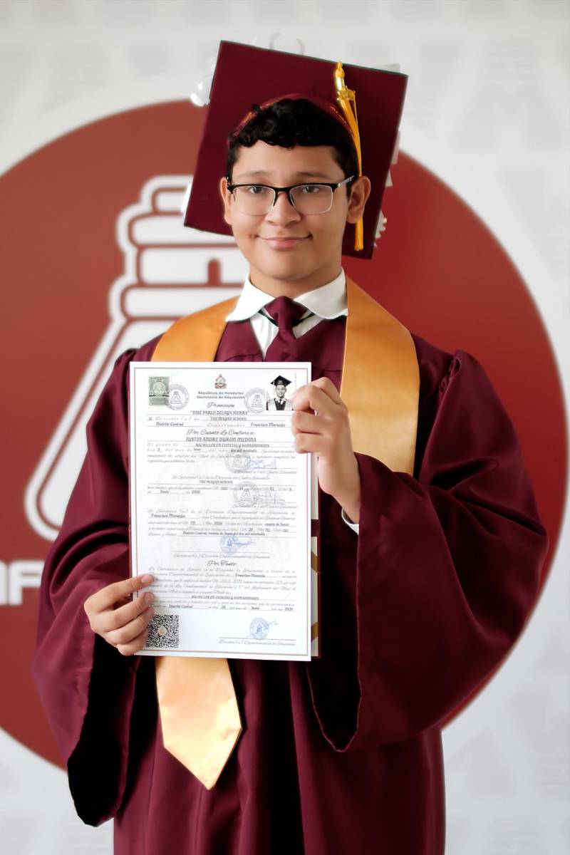 Graduación de los seniors 2026 de Mayan School