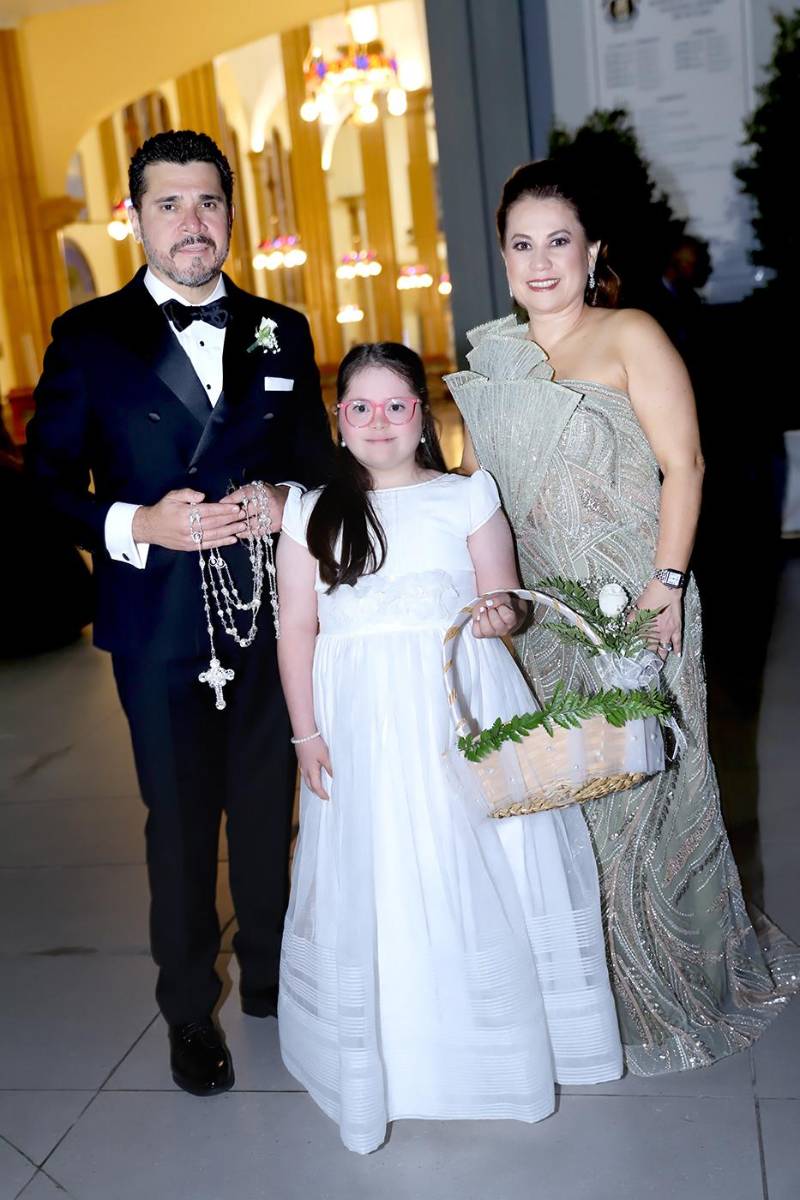 Fiesta nupcial de Allison Rivera y José Armando Erazo