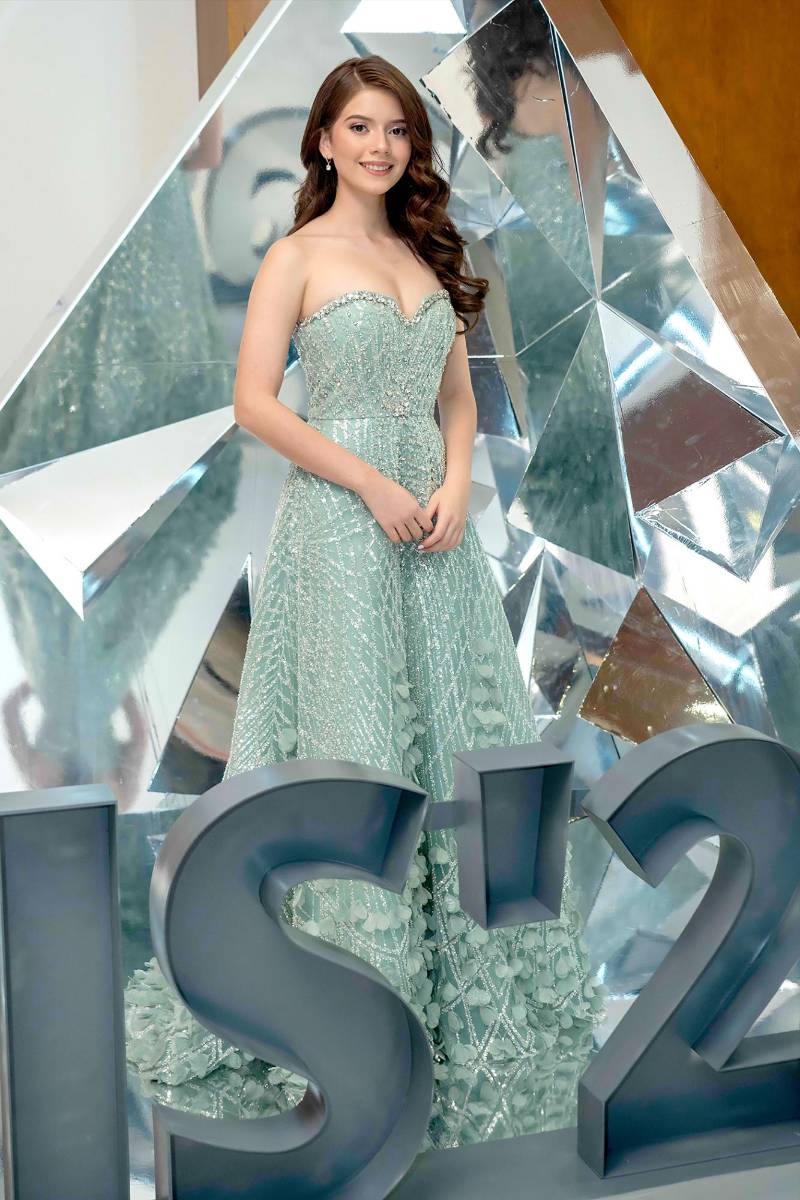 Looks de la gala de graduación de la Escuela Internacional Sampedrana 2026