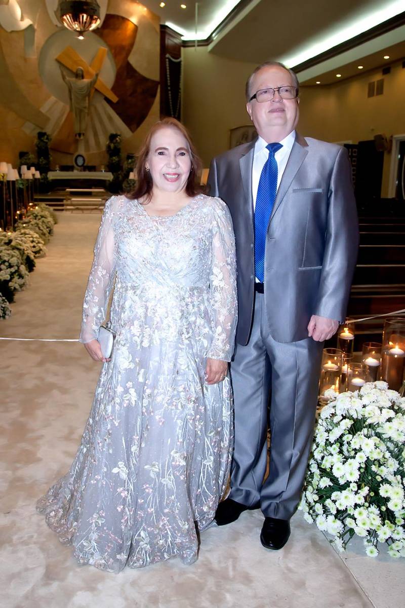 La boda de Orlando Merino y Michelle Valladares