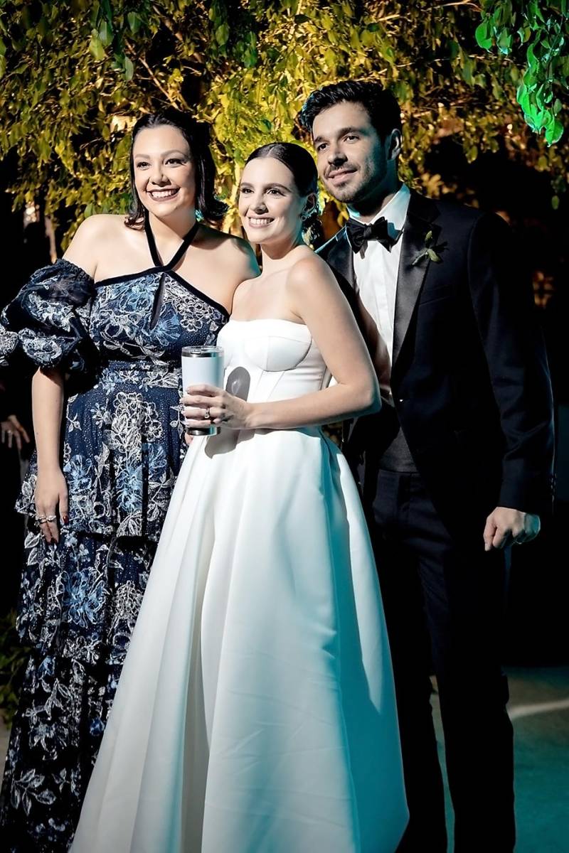 Isabella Rivera, Andrea y Juan Carlos