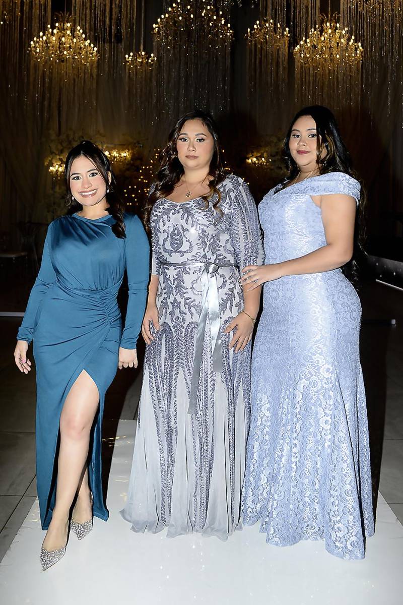  Ángela Flores, Francis y Daniela Hernández