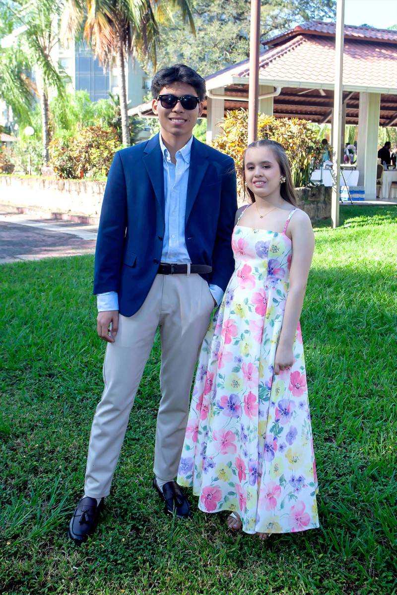 Javier Hernández y Angelly Mejía.