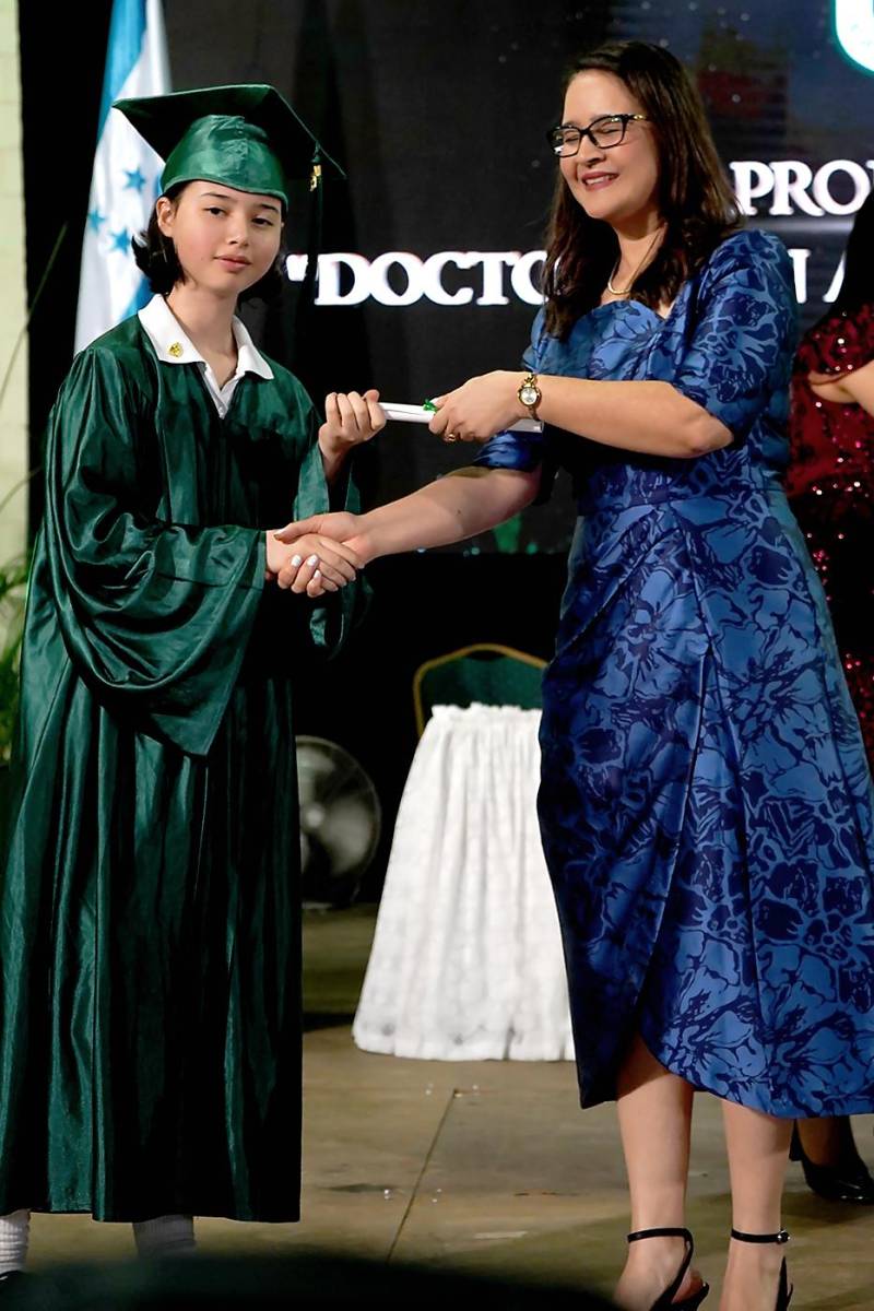 Graduación de los seniors 2024 de Elvel School