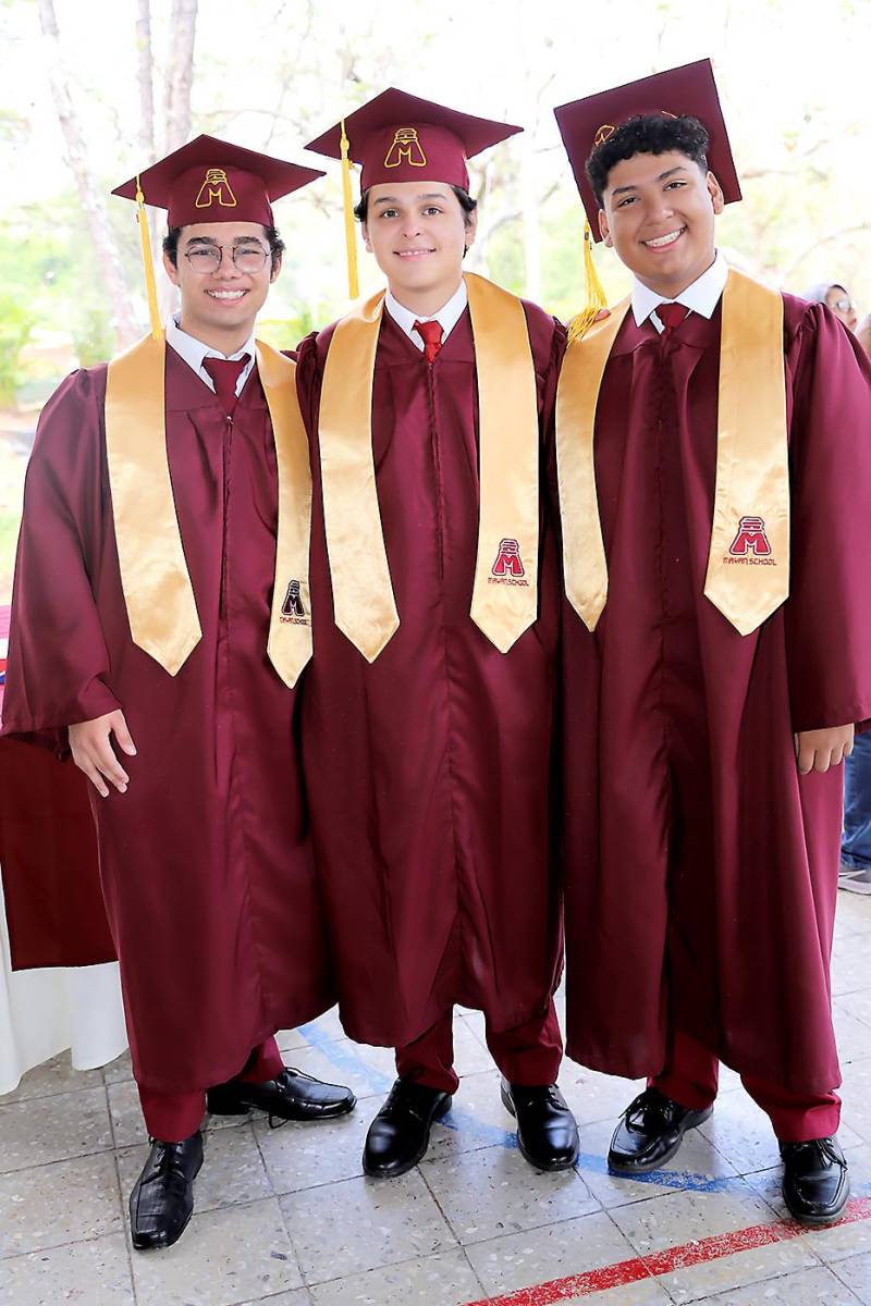 Graduación 2024 de Mayan School
