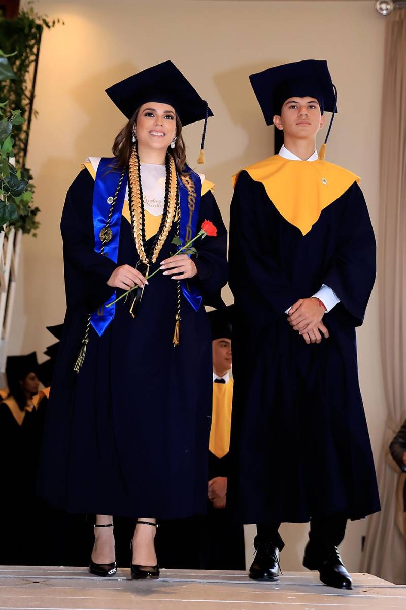Eyby Banegas y Diego Suazo.