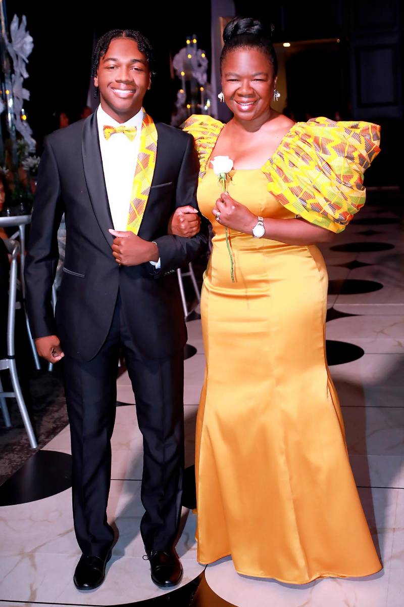 Luis Green y su madre Johana Bermúdez.