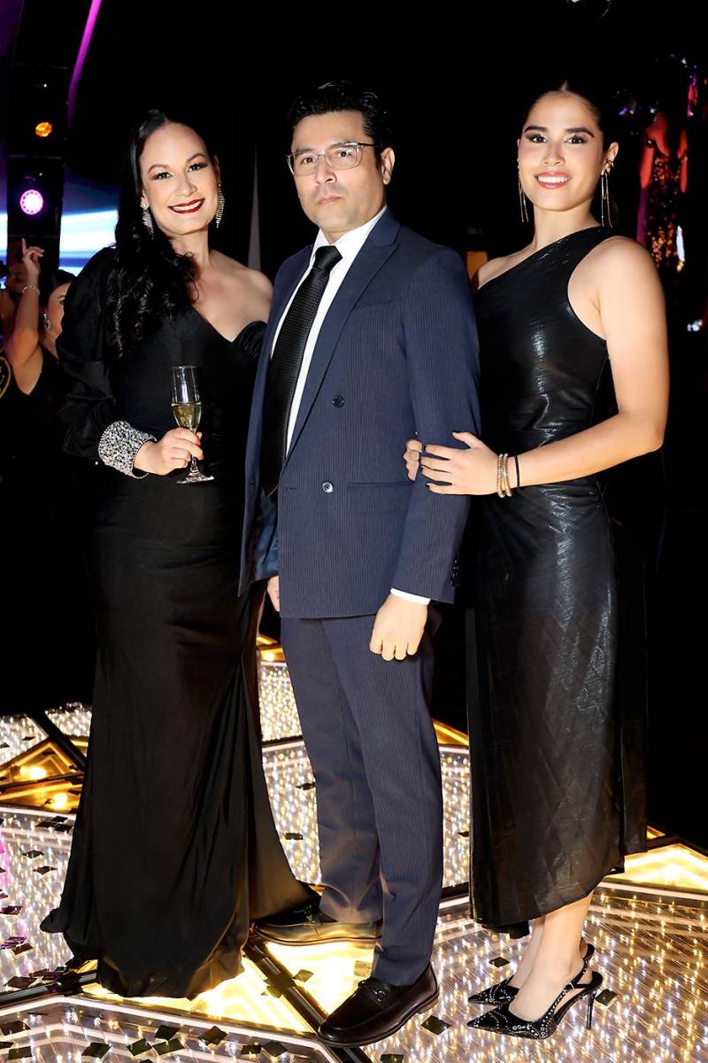 Invitados de la prom 2025 de Dowal School