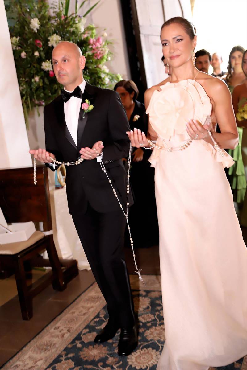 Así fue la boda eclesiástica de Ivana Lagos y Jacobo Waincier Canahuati