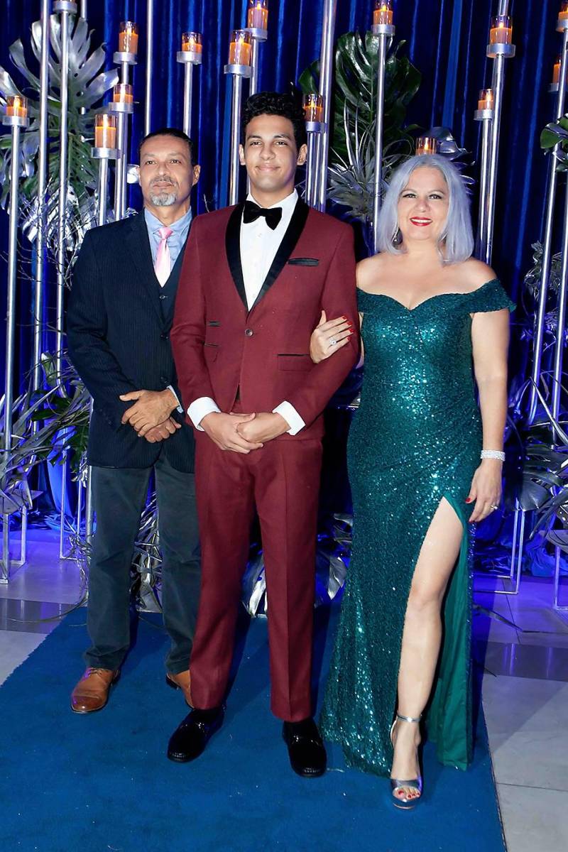 Leonardo Ponce, Gabriel Ponce y Lourdes Rivera.
