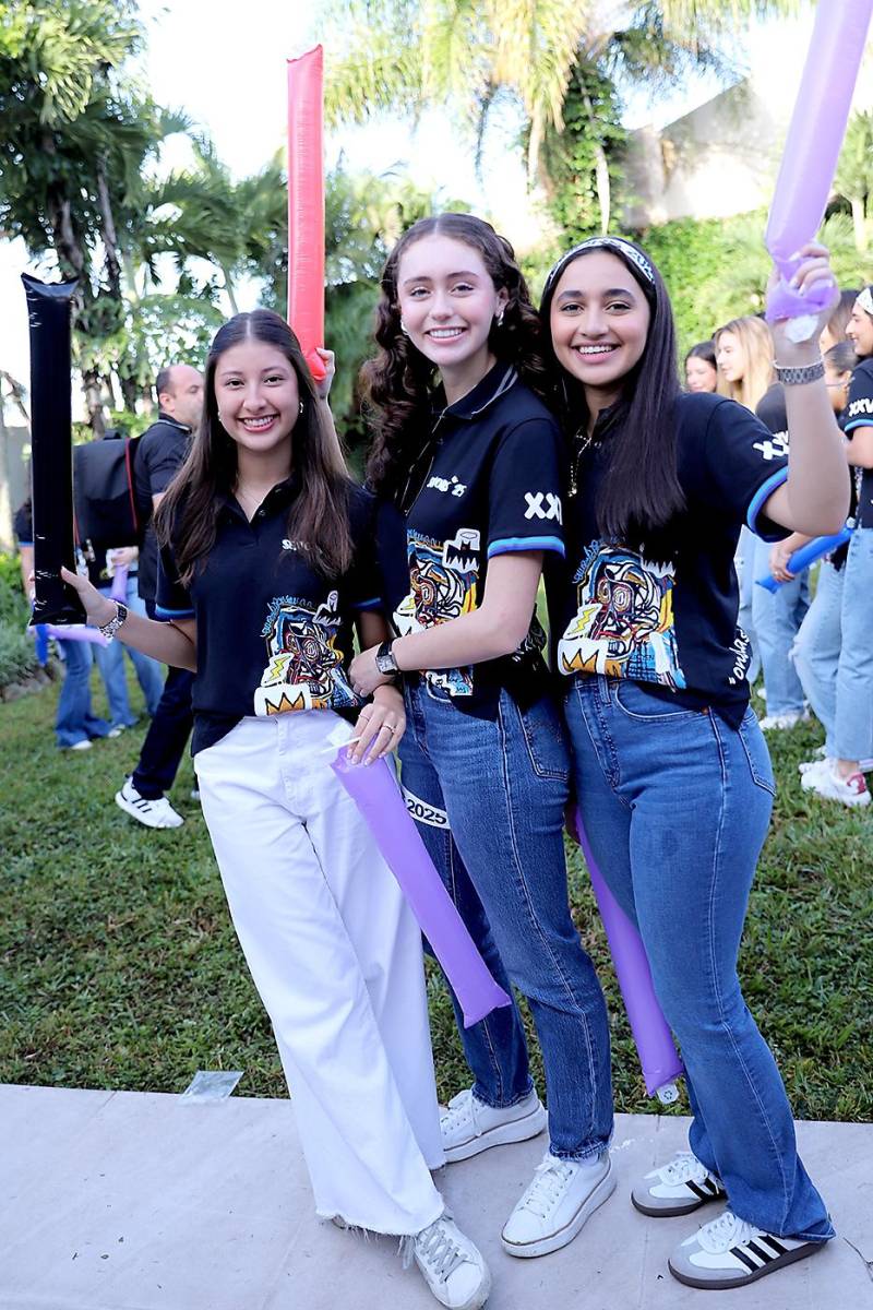 Melissa Otero, Victoria Vaca y Valentina Valladares.