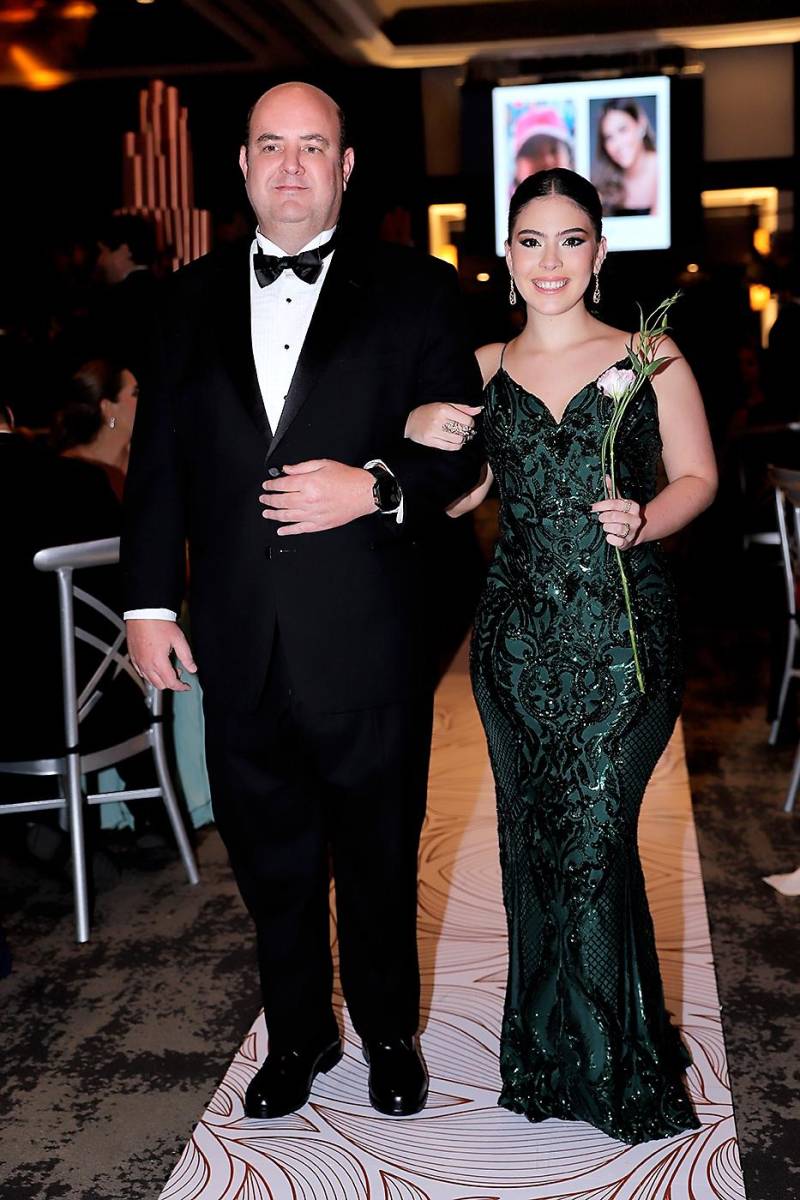 Juan y Miah Abudoj.