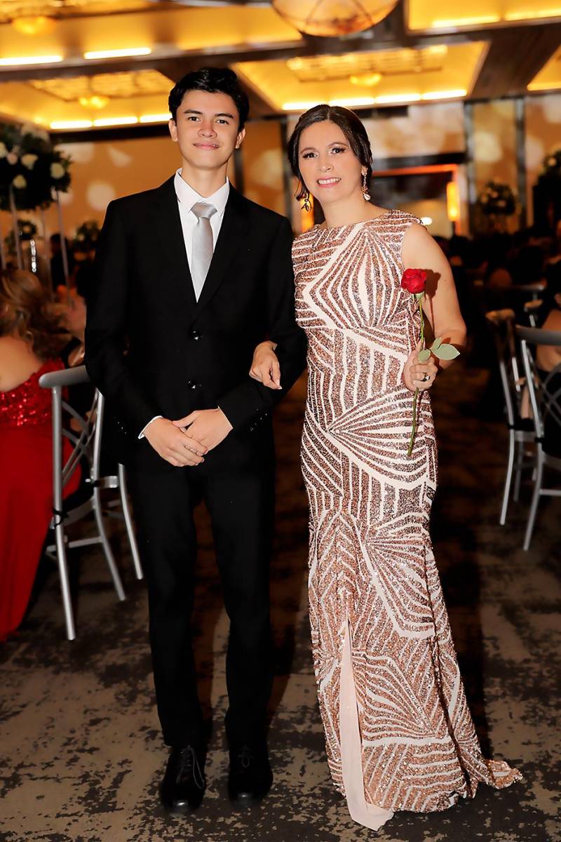 Álvaro Sierra y Dilcia Canales.