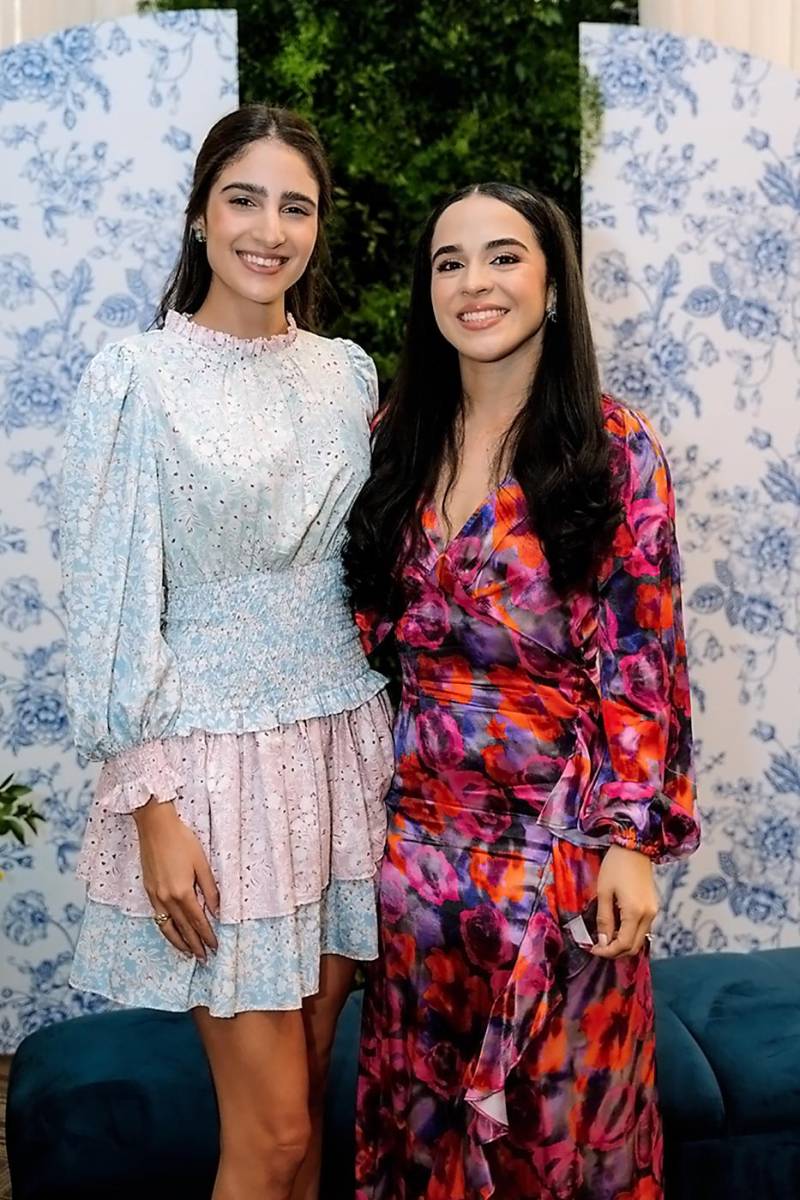 Jessica Fuschich y la homenajeada Susana Gamero.