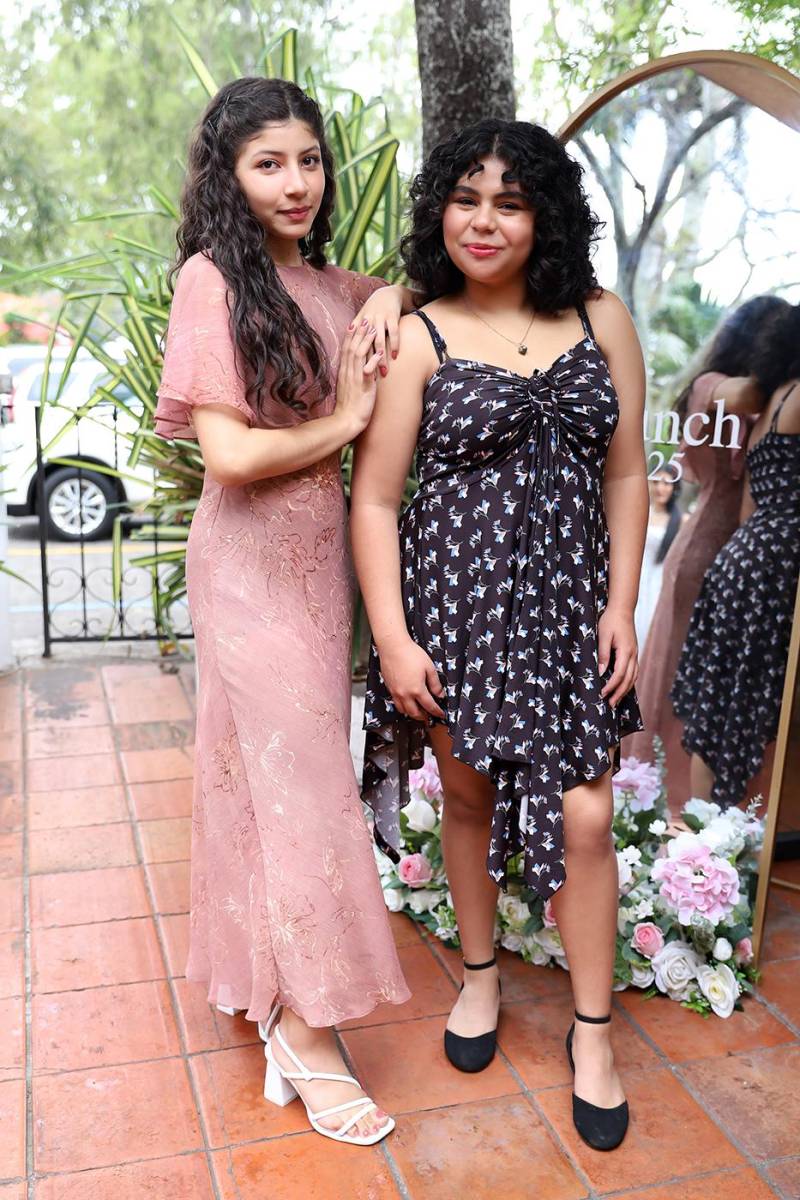Andrea Abigail Lobo Domínguez y .Ruby Montserrat Zúniga Ponce