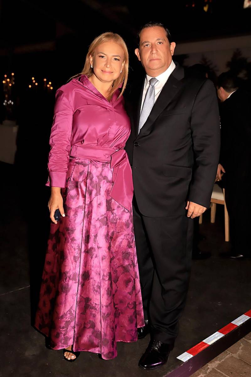 Rosibel Flores y Eduardo Torres