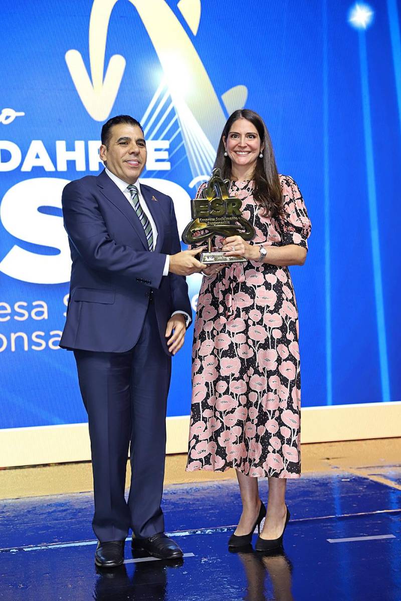 FUNDAHRSE premia a empresas socialmente responsables