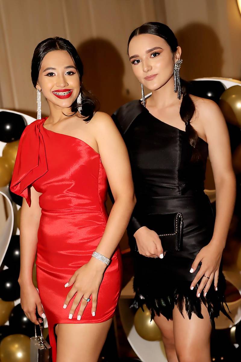 Valeria Vásquez y Gloria Pineda