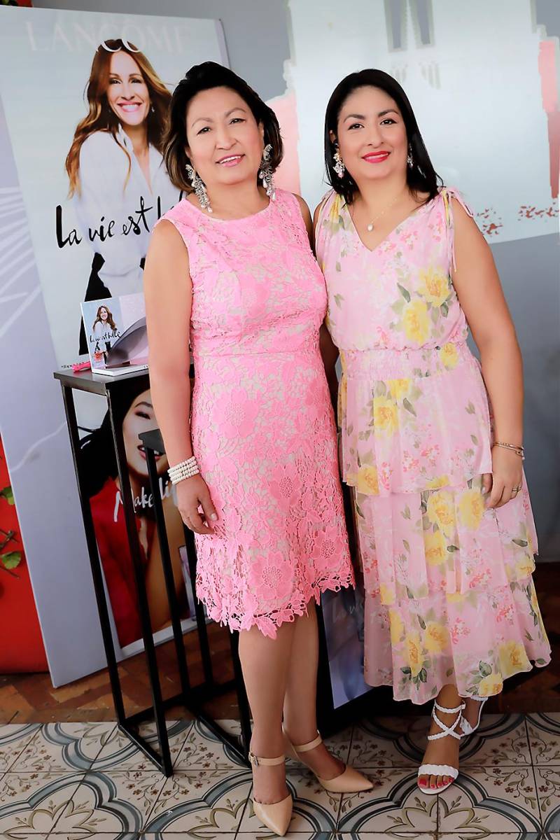 Marcia Vásquez y Rebeca Chacón
