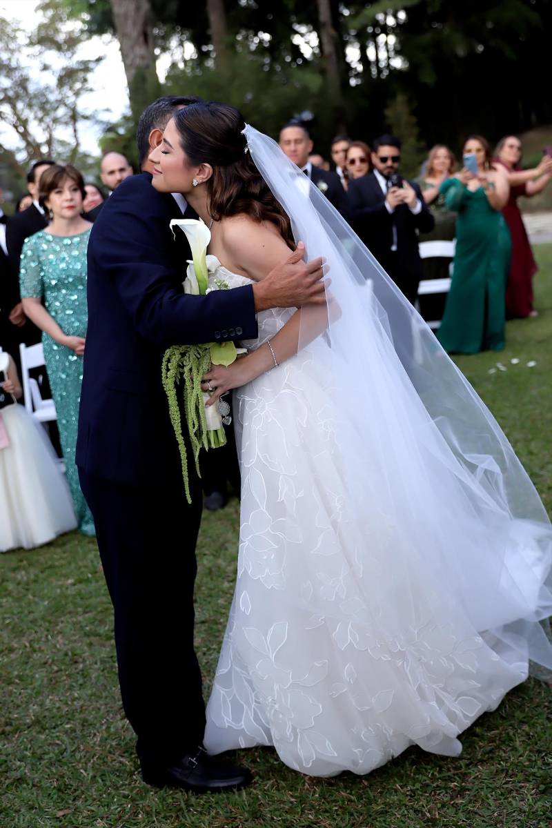 La boda de Paola Perdomo y Denis Cano