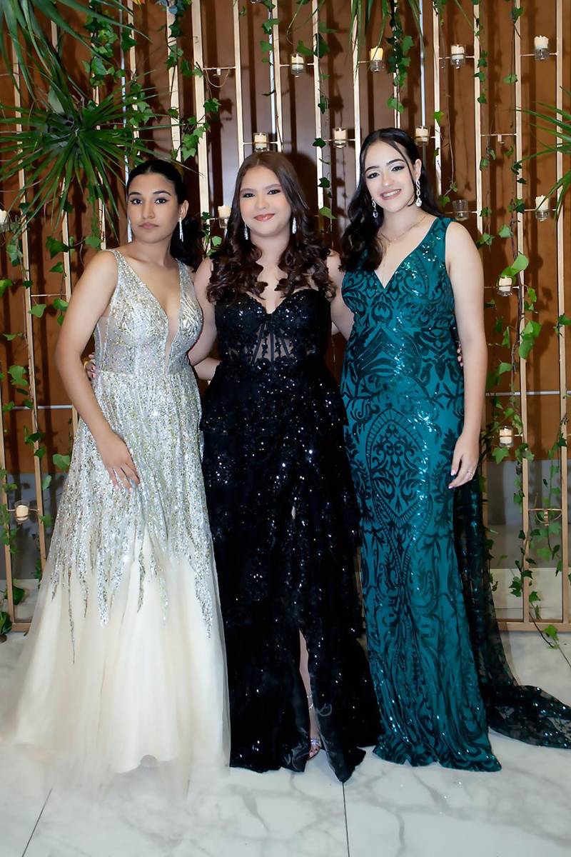 Marcela Fuentes, Jimena Molina y Hiam Bendeck.