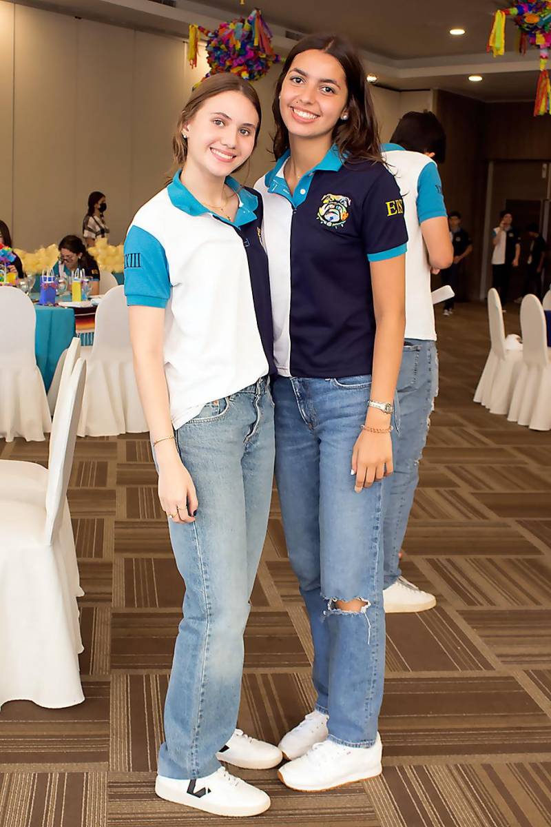 Adriana Jarufe y Elena Handal.