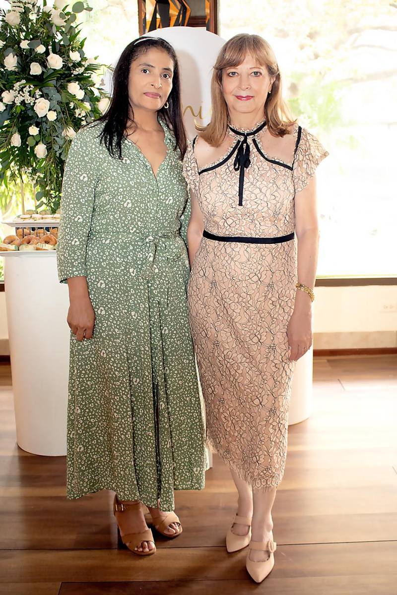 Lorena Zavala y María Eugenia Molinari.