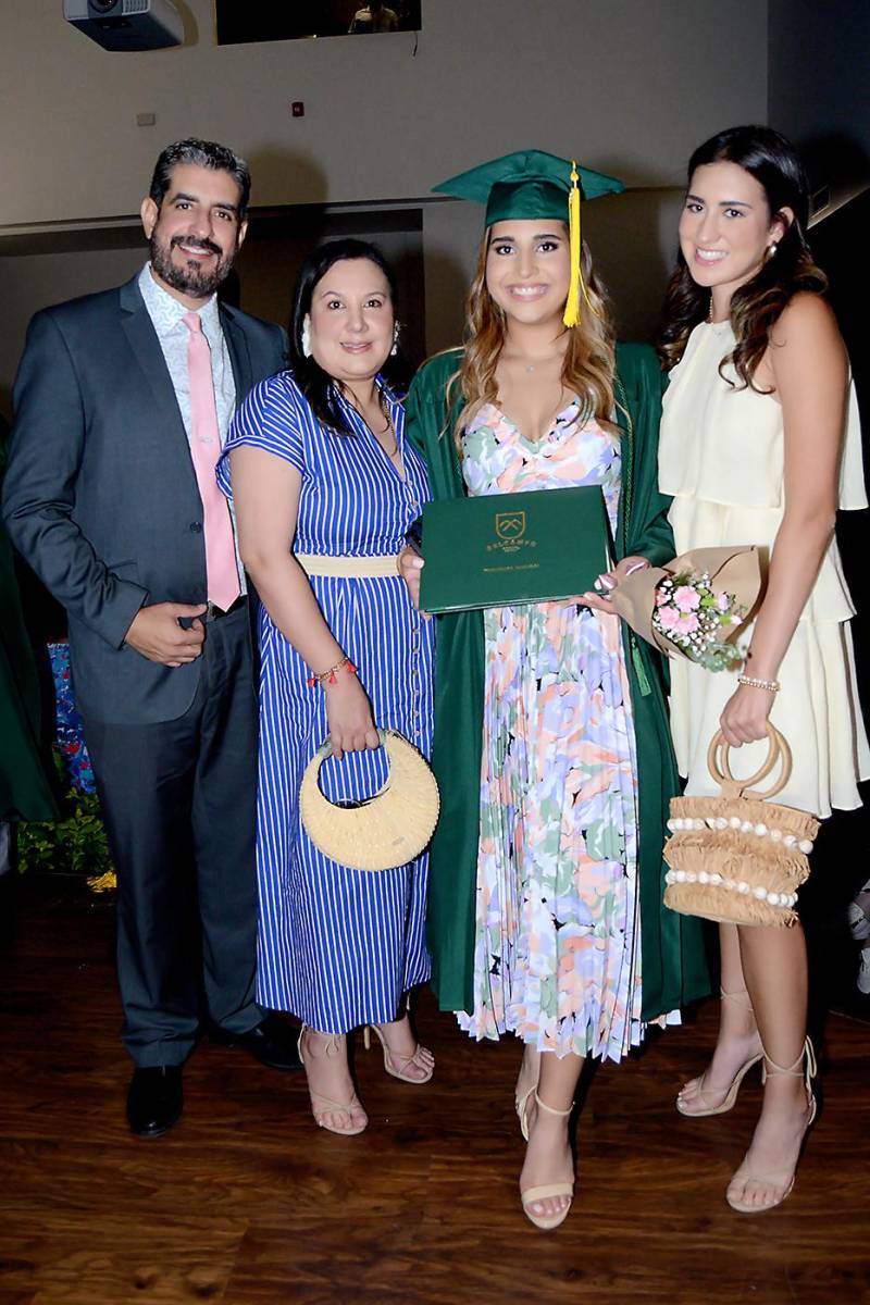 Graduación 2024 de DelCampo School