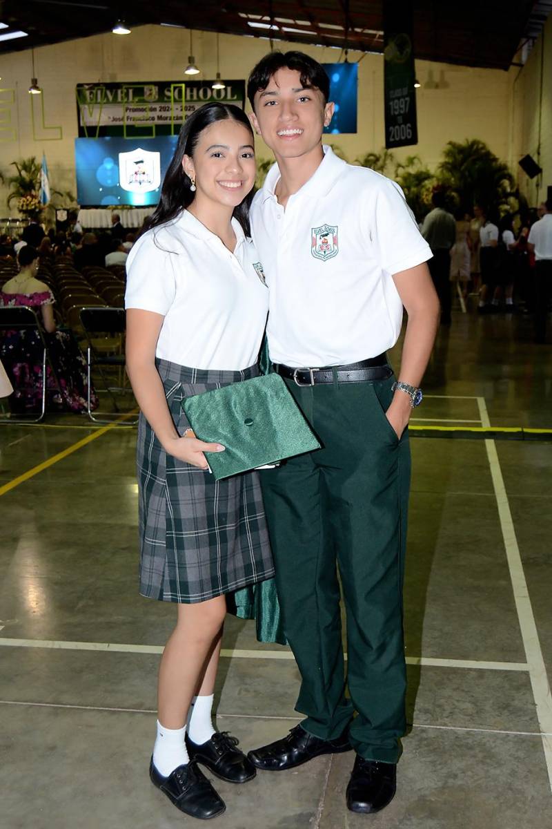 Graduación de la clase 2025 de Elvel School