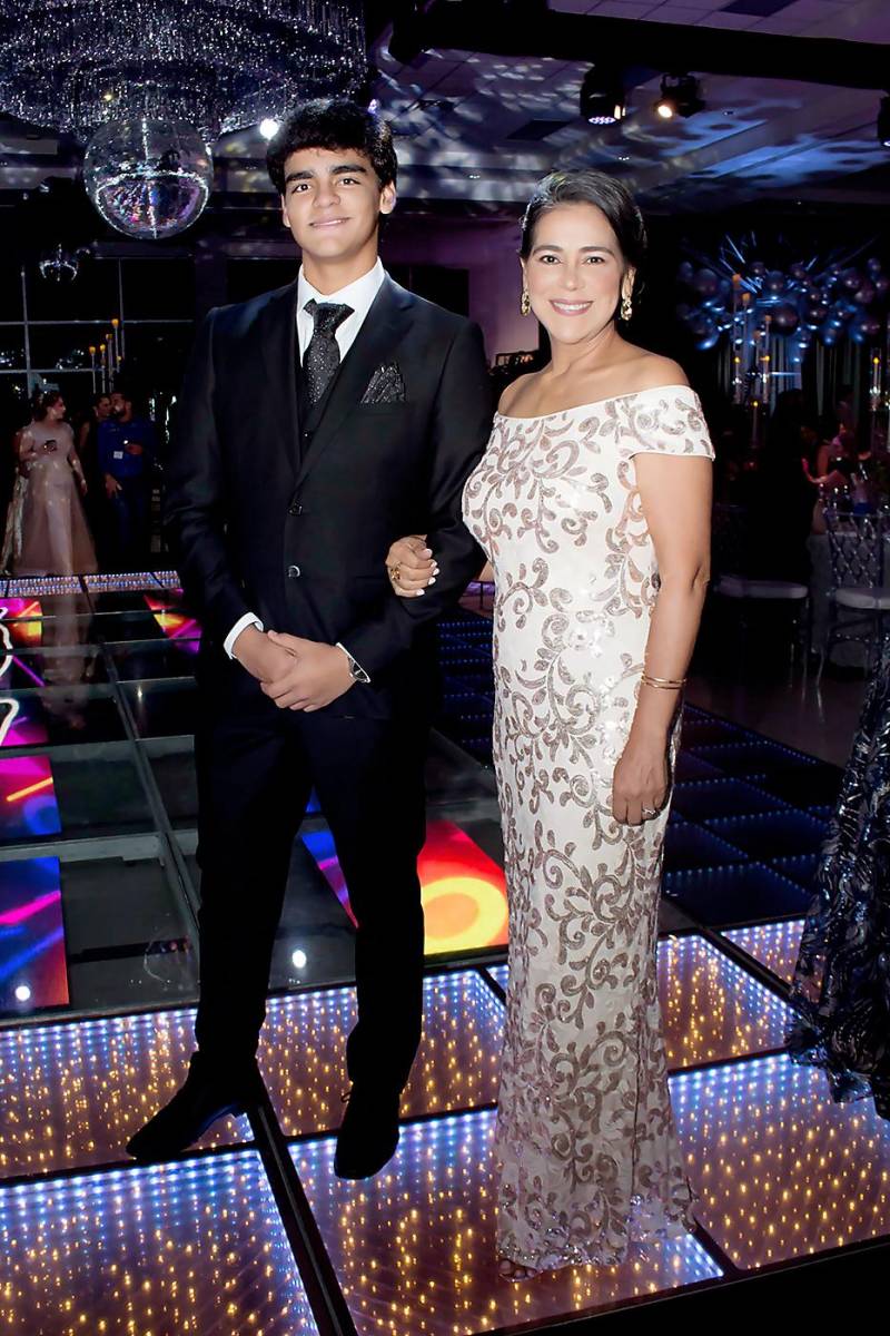 Abner y Oneida Barahona.