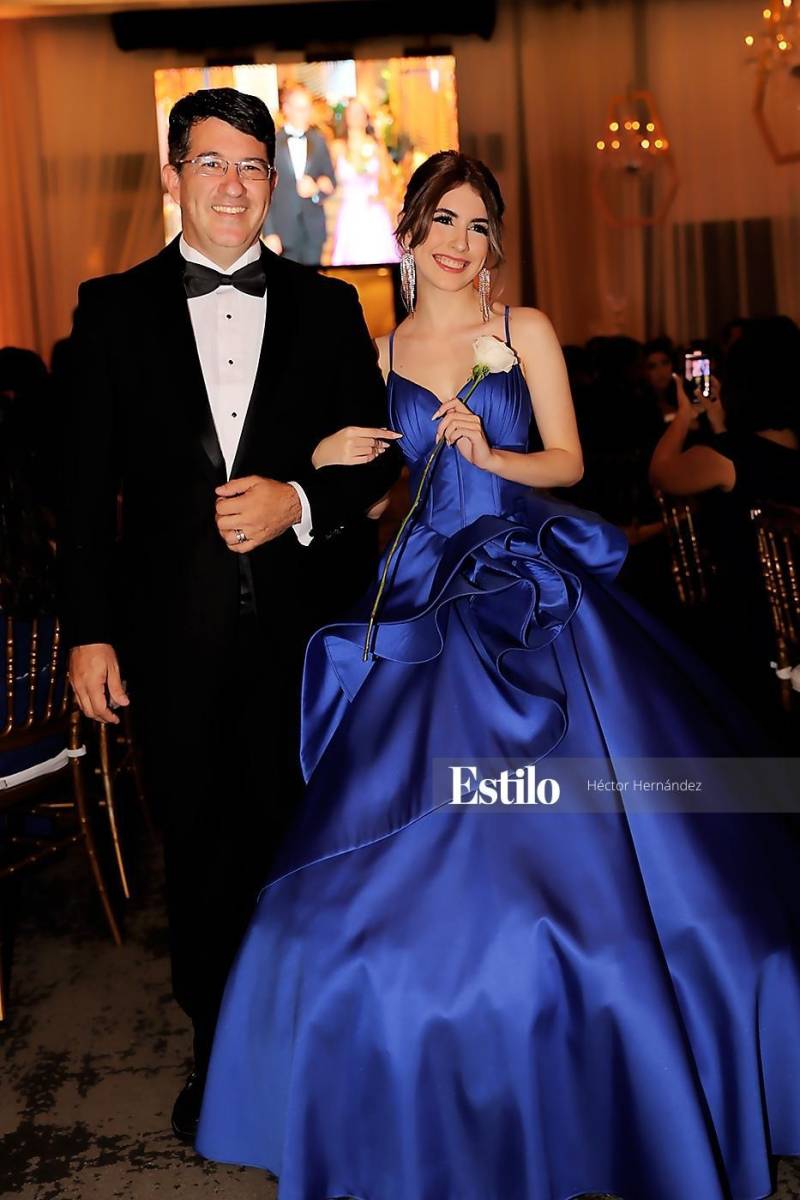 Yuri Alexander y Alexandra María González