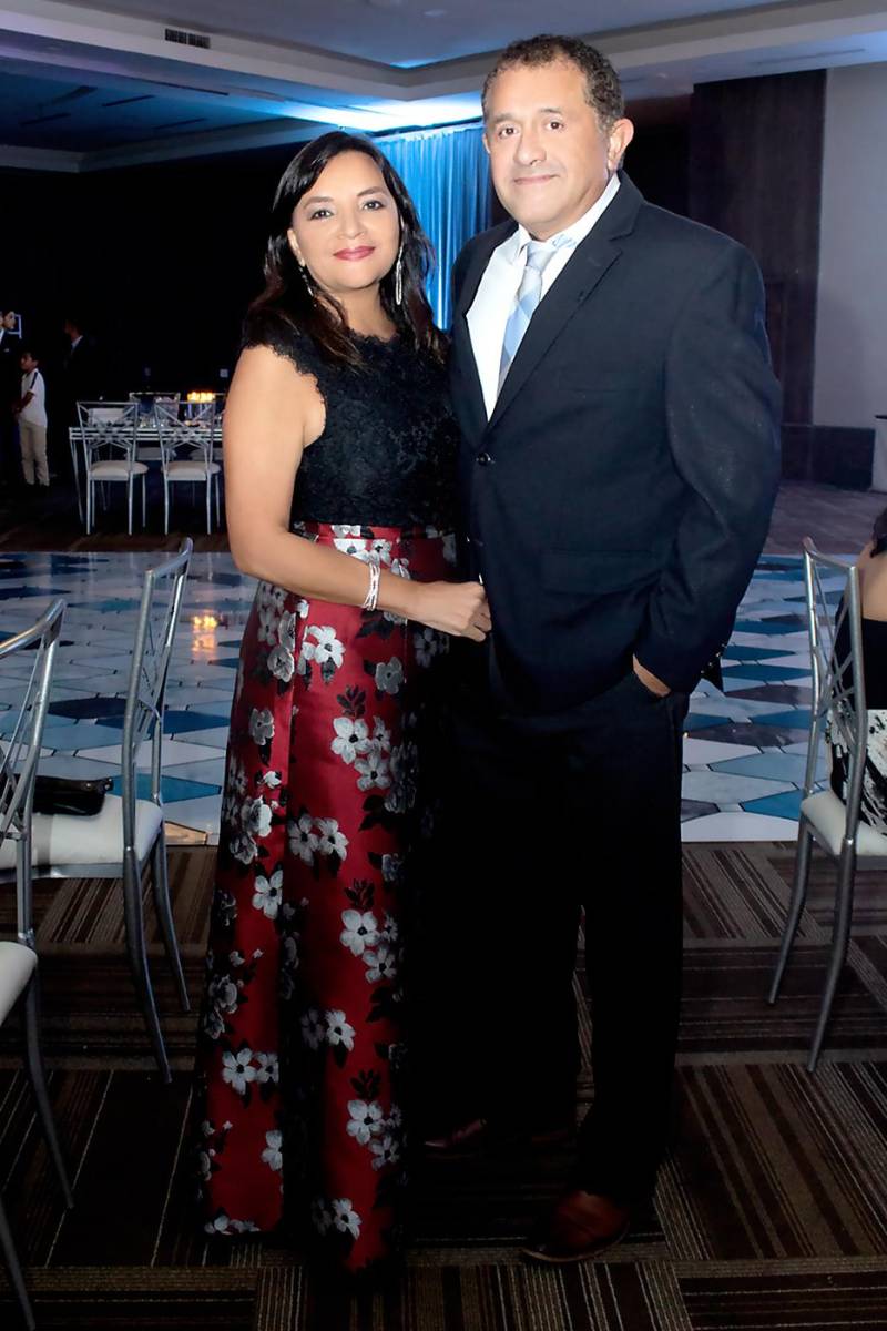 Mario y Celenia Tábora
