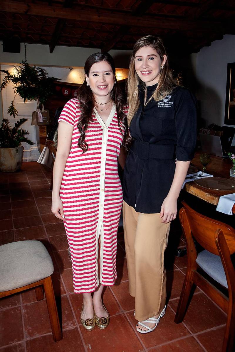 Essy Madrid y Sarah Fajardo.