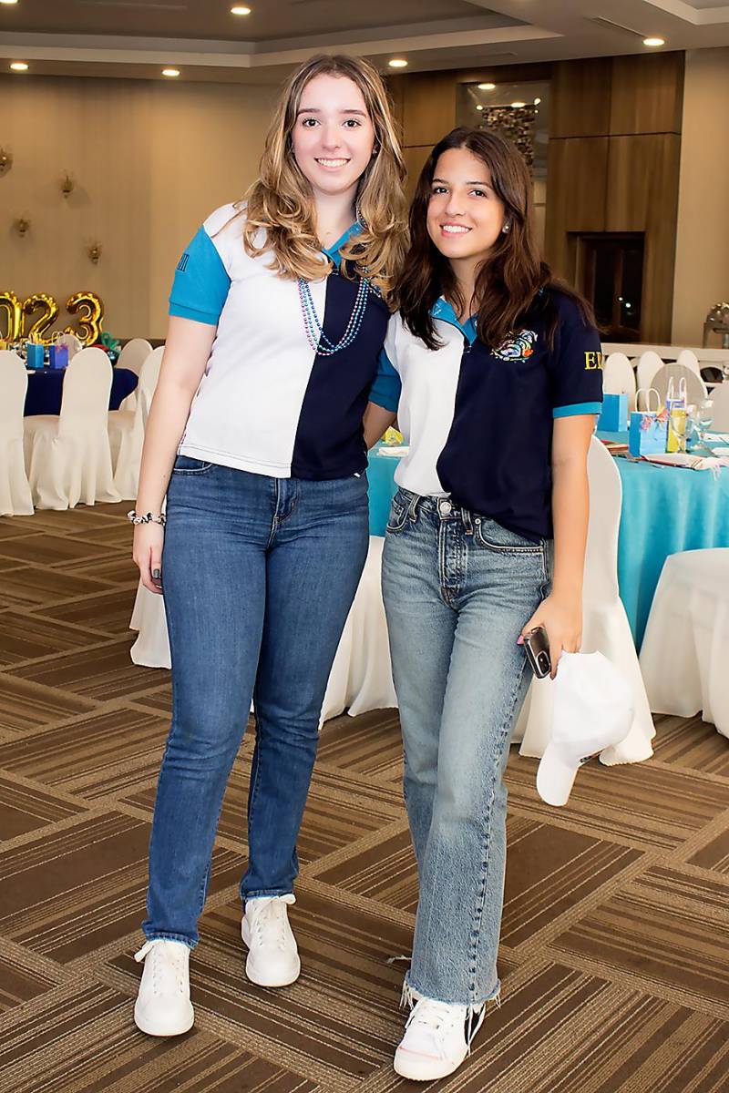 Sheryll Ochoa y Emilia Inestroza.