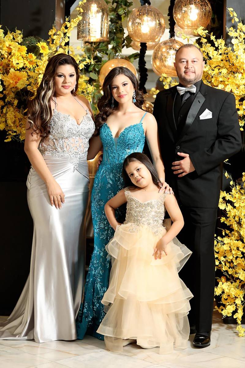 Invitados de la prom 2025 de Dowal School
