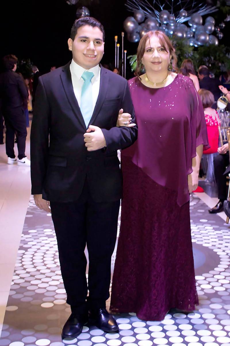 Ricardo Canahuati y Sorea Atti. 