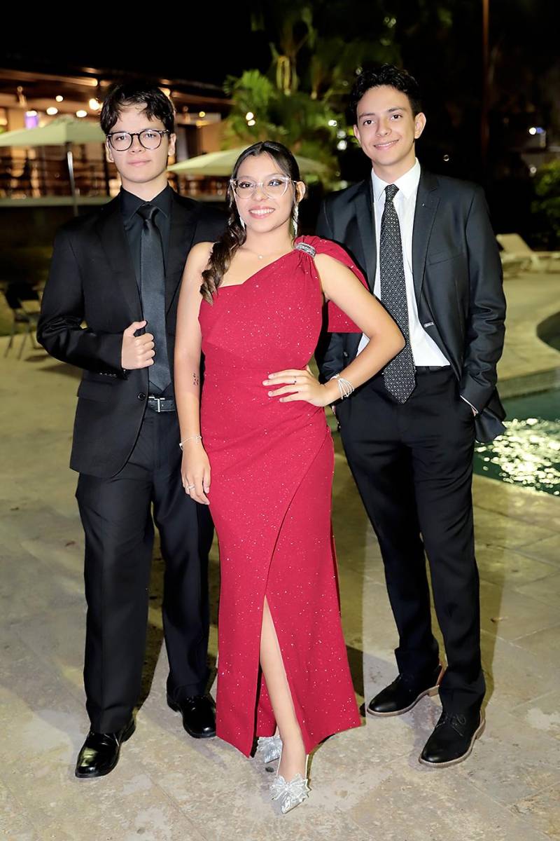 Emiliano Bonilla, Ariana Ramos y Cristopher Sibrian. 