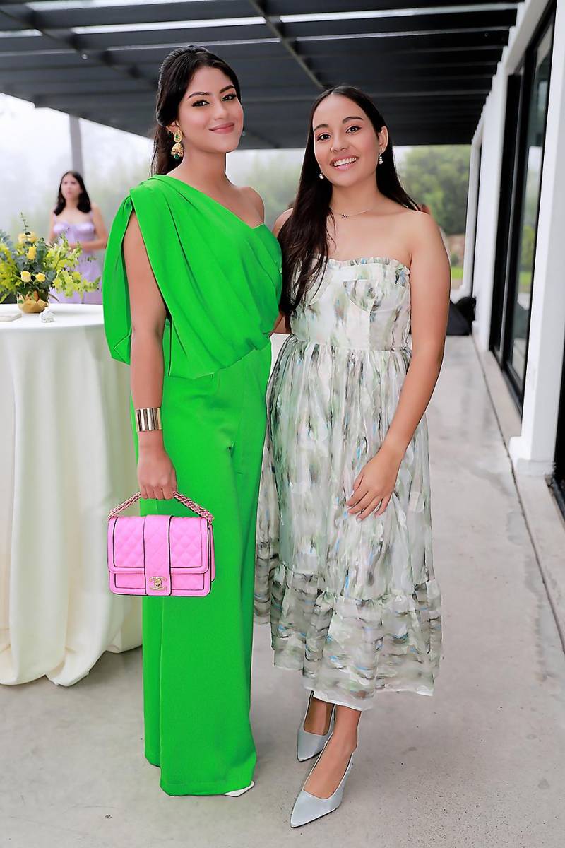 Ana Mendoza y Valeria Moscoso.