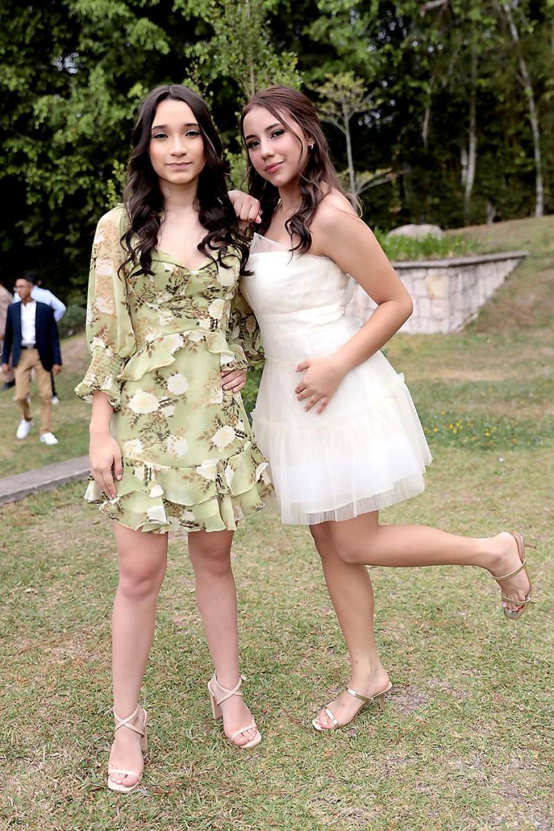 Isabella Cuéllar y Ariana Alonzo.