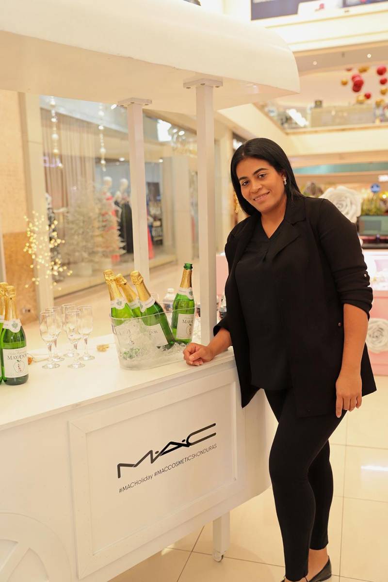 Gift of Gold por M·A·C Cosmetics y Revista Estilo