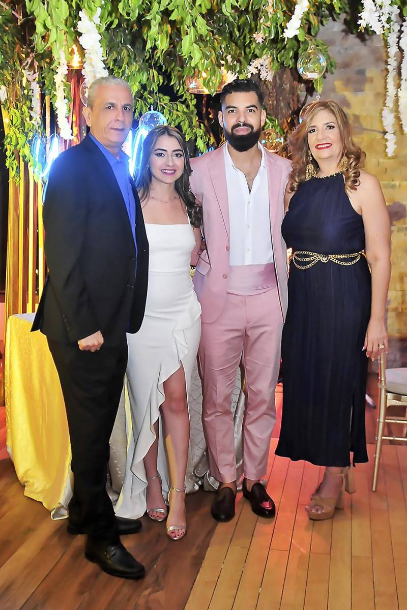  Issa Massu, Karime Canahuati, Kirt Merren y Karen Canahuati de Massu.