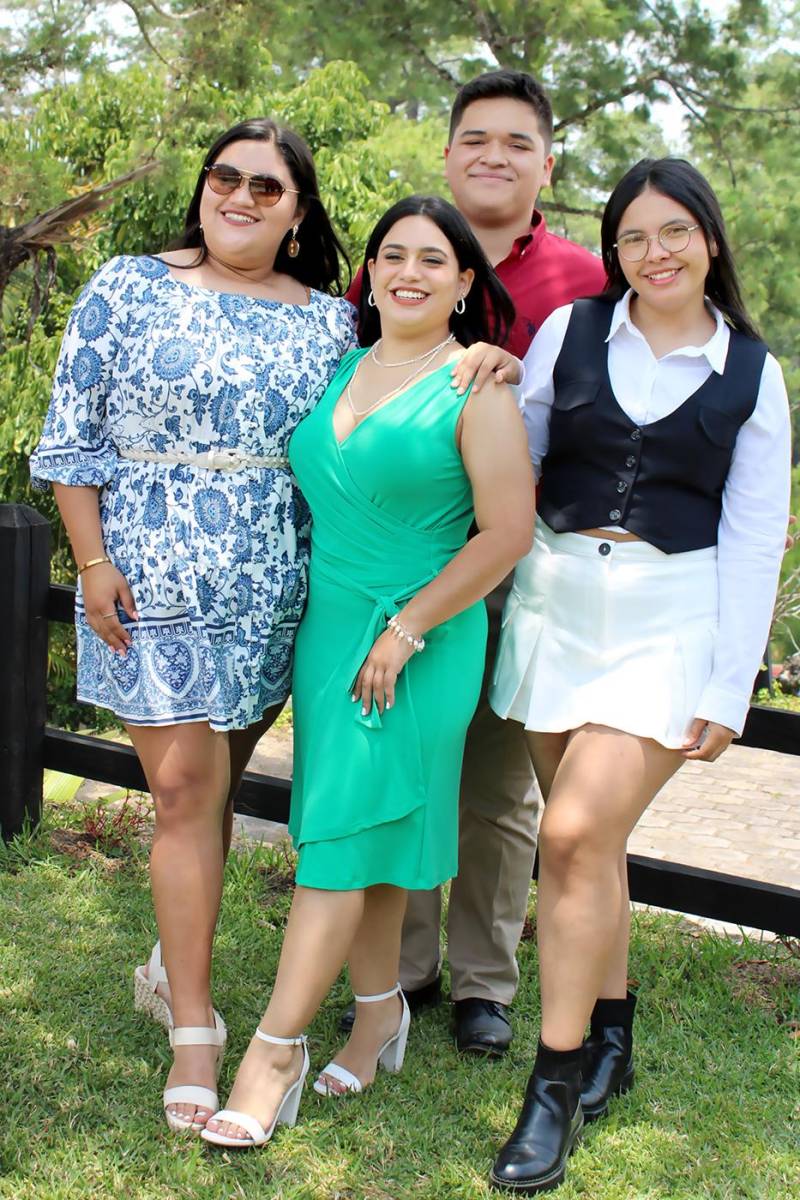 Jenifer Rodríguez, Daniela Ruiz, José Luis Quiroz y Katherine Chirinos