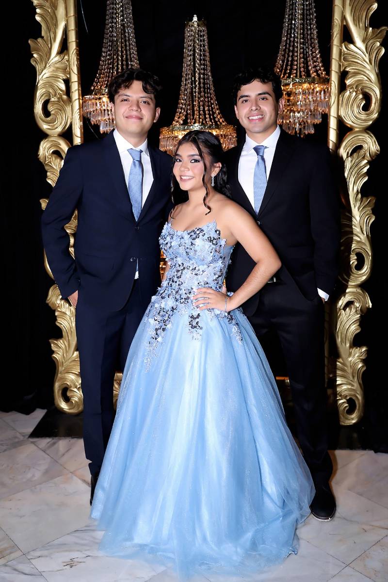 Invitados a la Prom 2026 de la Academia Los Pinares