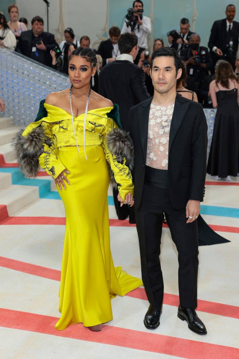  Ariana DeBose y Joseph Altuzarra 
